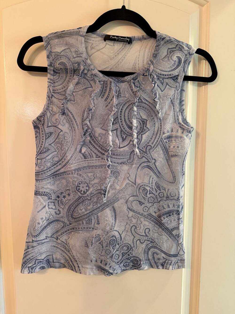 Betty Barclay Collection Size 40 Blue Paisley Ruffle Sleeveless Top